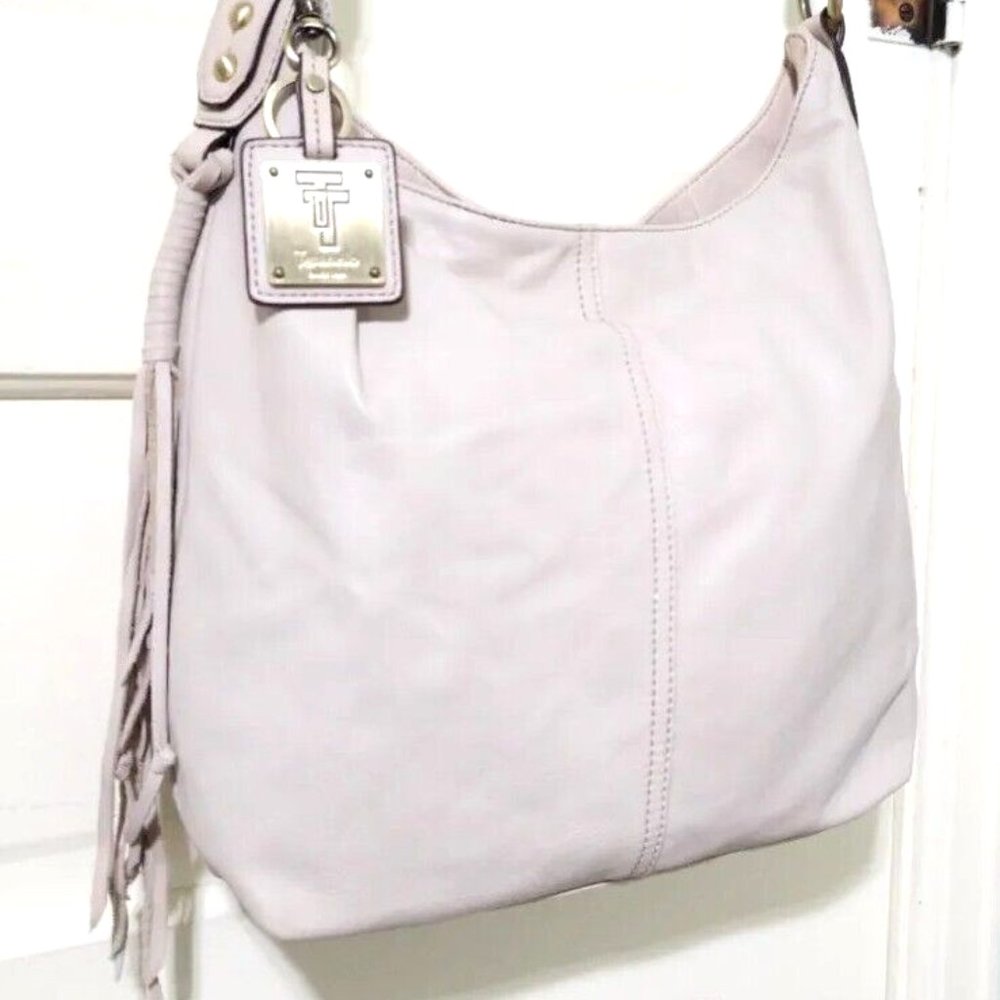 Tignanello Beige 100% Leather Large Shoulder Bag Purse Magnet Close Stud Bottom